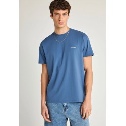 T-SHIRT FUNKY BUDDHA FBM013-001-04 (ΜΠΛΕ ΙΝΤΙΓΚΟ)