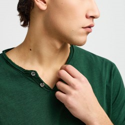 T-SHIRT FUNKY BUDDHA FBM013-004-04 (BISTROT GREEN)